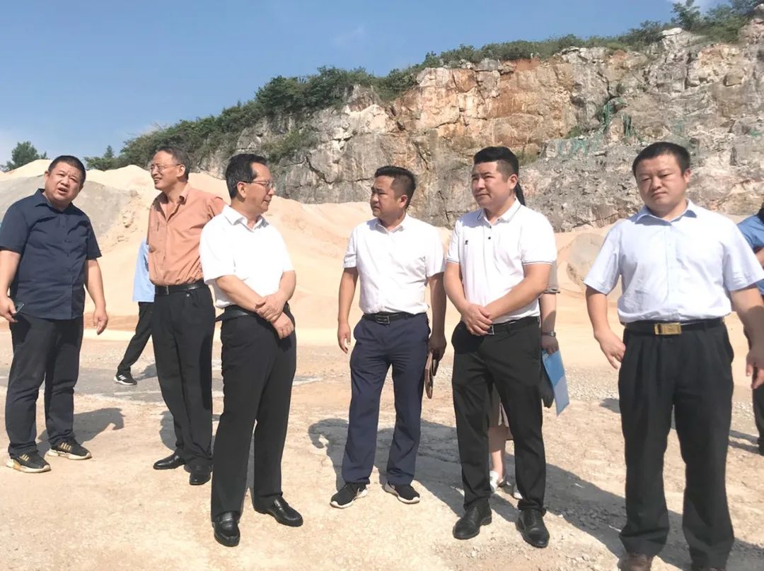 姜耀文深入中方县走访调研挂点联系企业