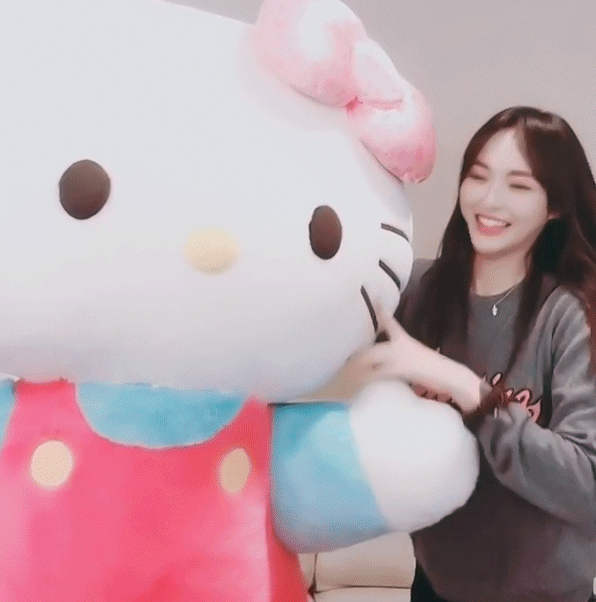 玩具|唐嫣晒女儿玩具 价格亲民寓意美好小小糖还未露面就成带货达人