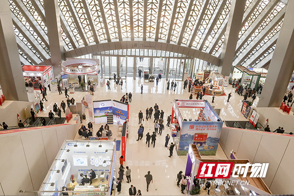 长沙国际会议中心新馆“首秀”，6000余位医药精英共谋行业发展