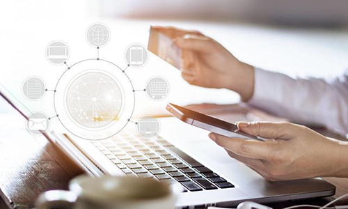 宁愿去银行排队，也不用手机APP，智能化让中老