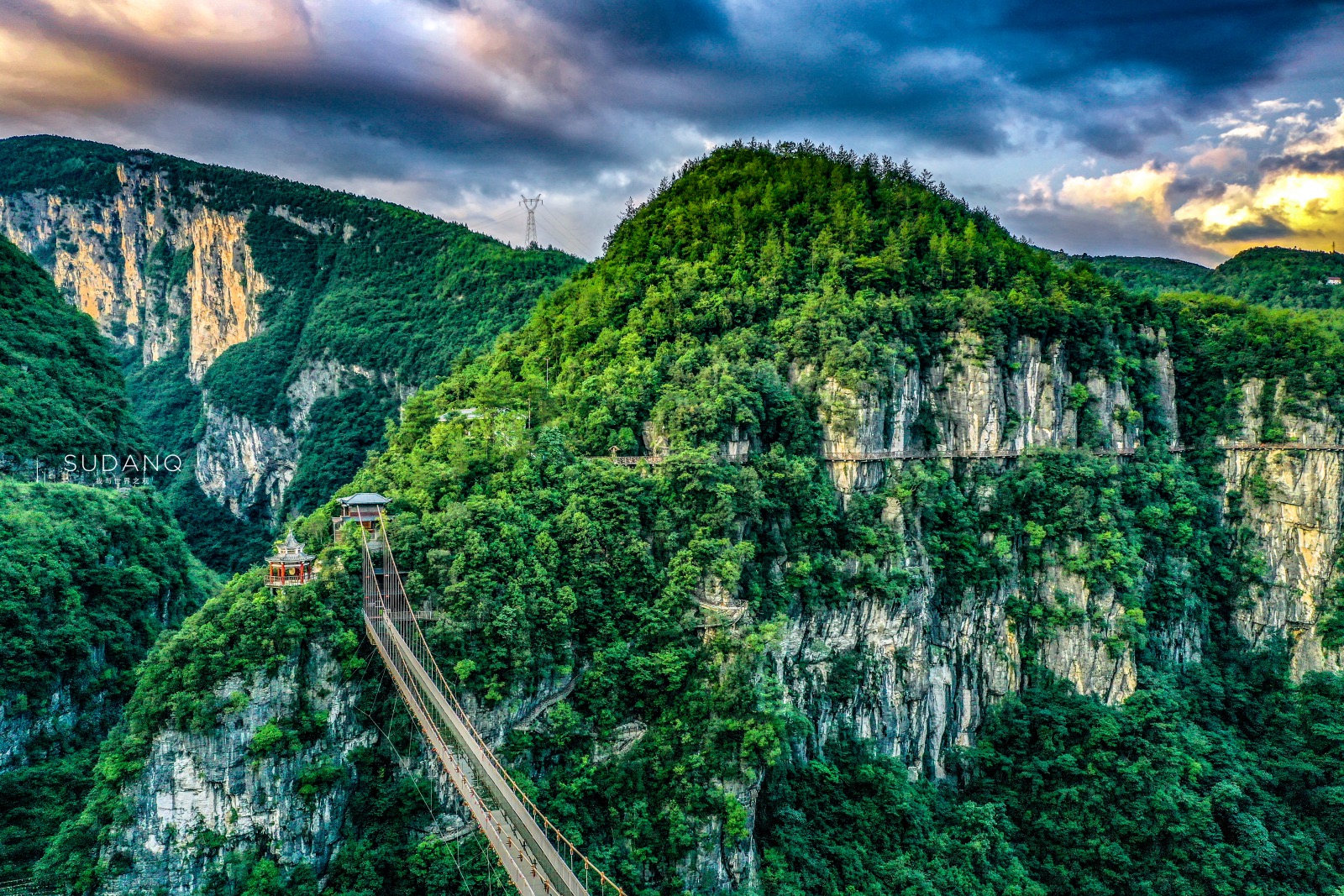 Secret Hubei Tour: Enshi Earth Heart Valley, named "China's Most Beautiful Wonderland" by CNN