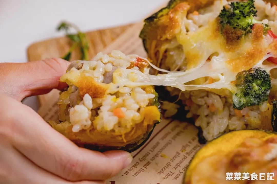 I love to eat this way when it's cold!  It’s so hot that the bowls don’t need to be washed
