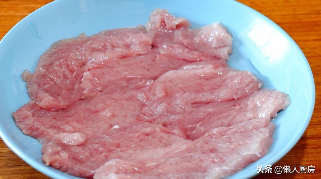 豬排別油炸，這樣簡單處理後的豬排，吃起來很香，根本不會柴