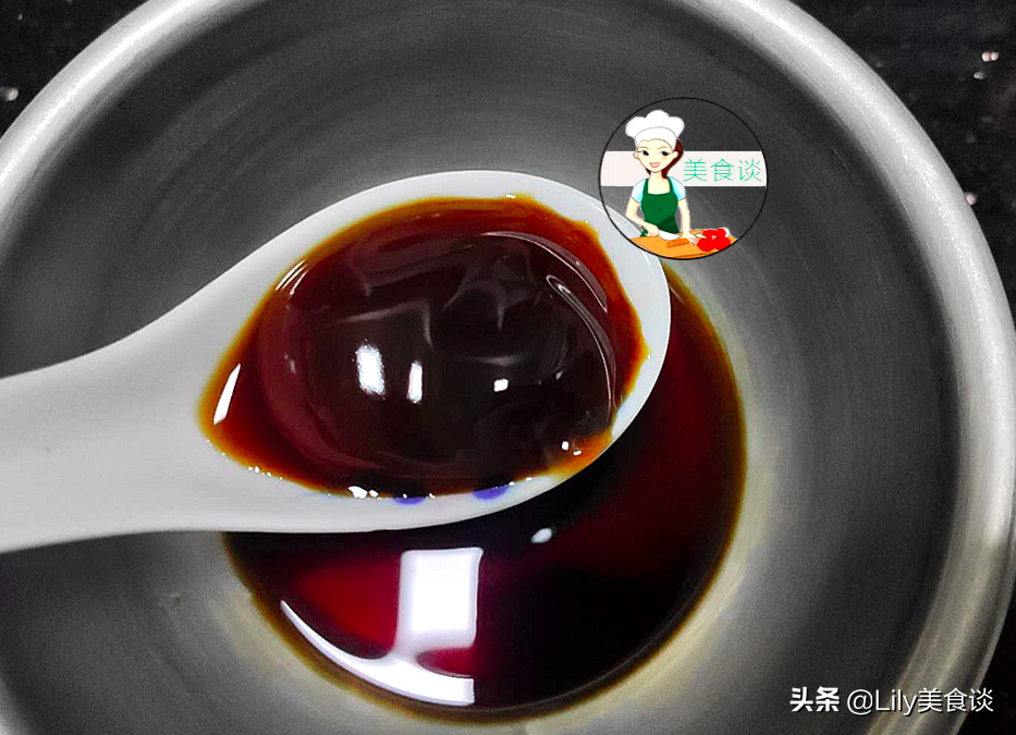 這兩樣素菜一起燜，不放肉也很鮮，我家一周準吃4次，次次都光盤