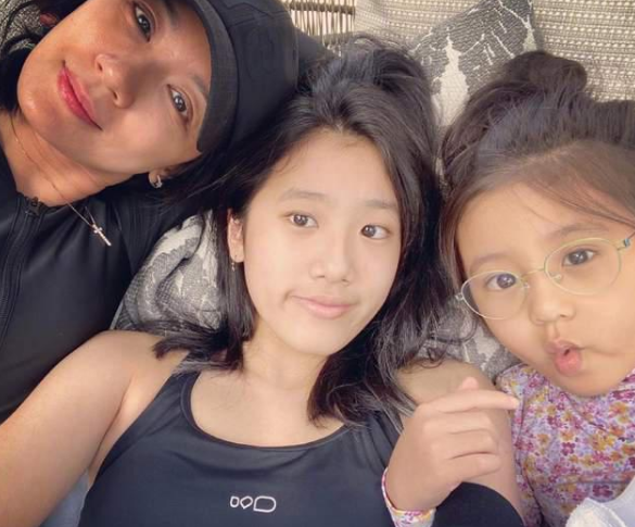 “我要毁了你的生活”，16岁梧桐妹遭网络威胁，妈妈贾静雯已报警