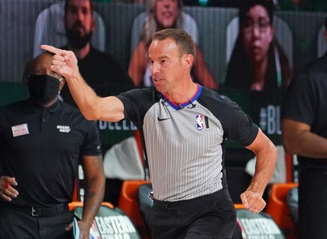 總冠軍賽G1裁判出爐！3人執法湖人季後賽5勝4負，熱火9勝1負！-黑特籃球-NBA新聞影音圖片分享社區