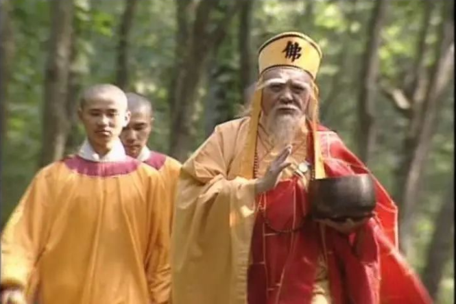 《新白娘子傳奇》29年，有人流產(chǎn)有人離世，8位主演現(xiàn)狀差距太大