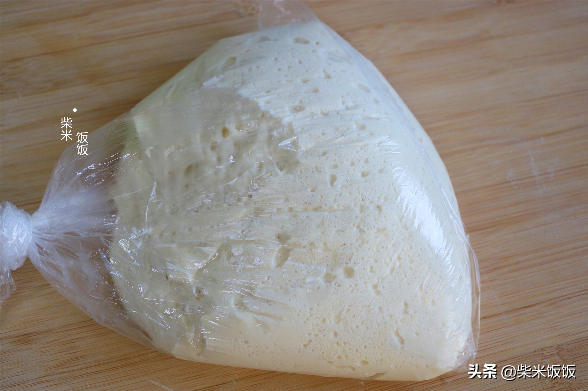 全家都爱的猪肉馅饼，饼皮柔软，馅料多汁，一顿3个不过瘾