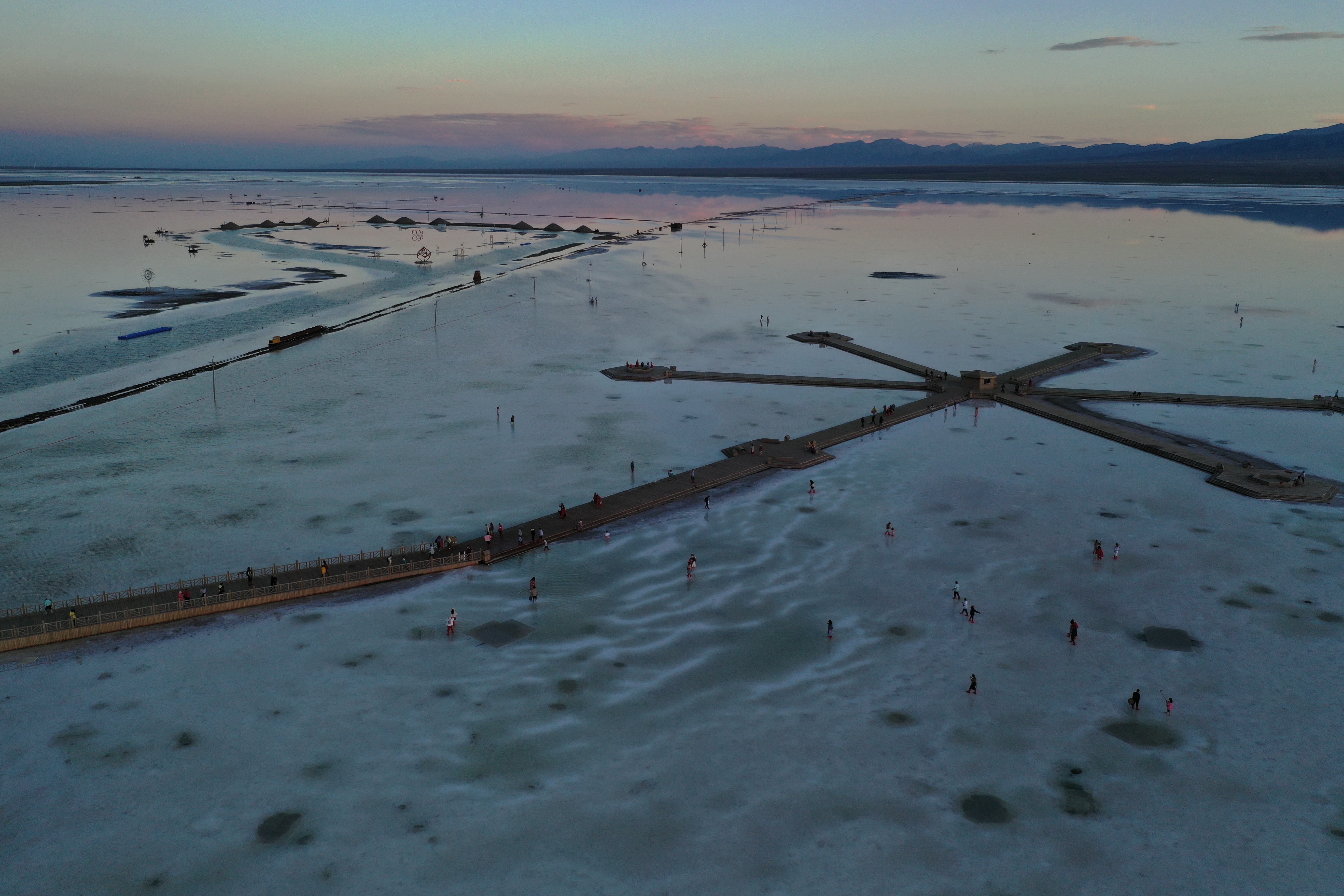 茶卡盐湖——-来自青海的梦幻之镜