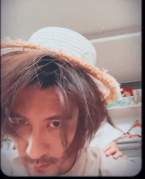 贾静雯下厨做地瓜球，被咘咘表扬：比外面的好吃