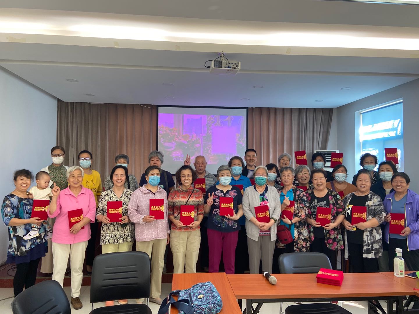 建最美阳台，创绿色环境