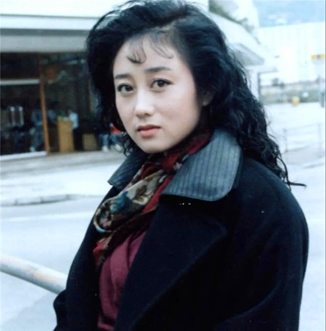 亦舒眼中的美人，李嘉欣获8字评价，利智潘虹意外上榜
