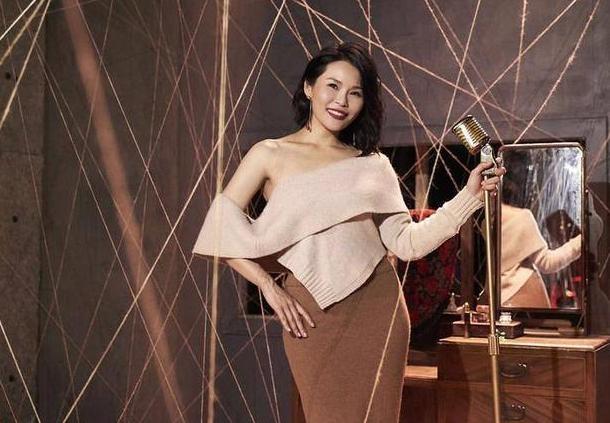 比肩蔡依林，成龙奉为偶像，《约定》周蕙为啥