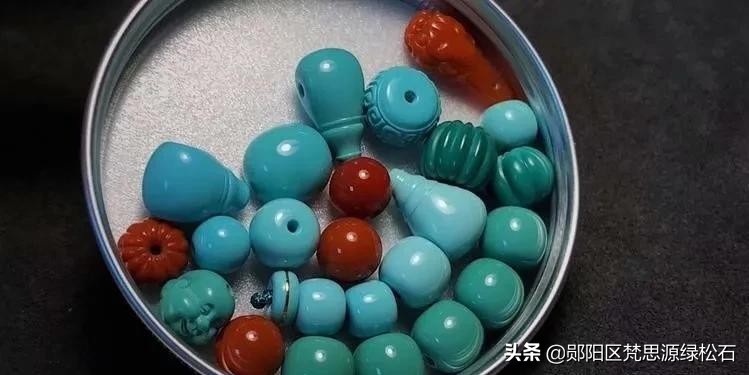 绿松石蓝色的比绿色的好吗？