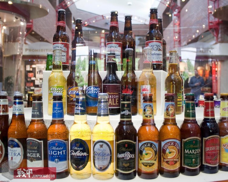 “酒囊饭袋”美国兵：看美国军队中官方采购的