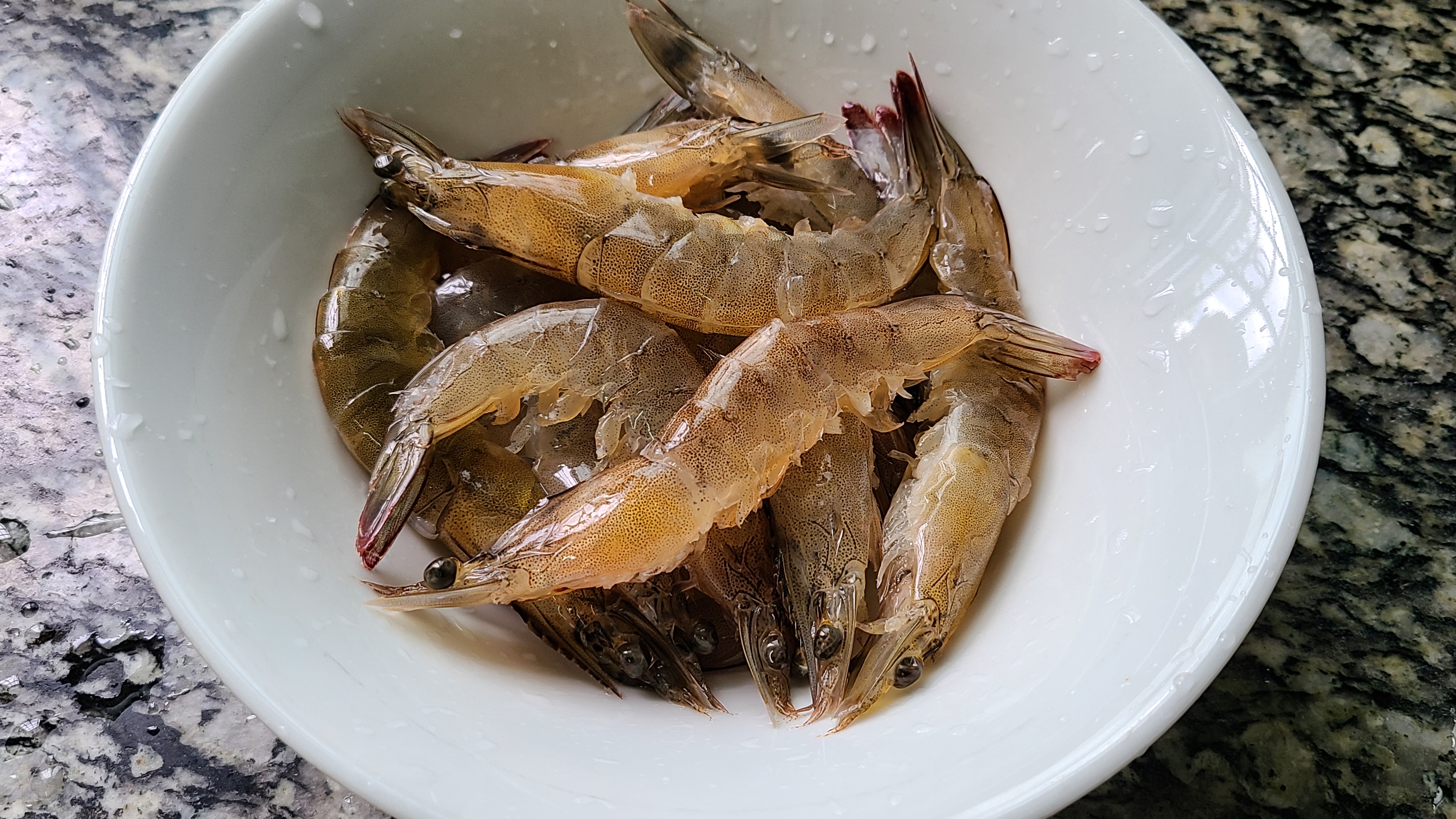 广东很好喝的海鲜粥，9分钟就能熬得又浓又稠，味道鲜美