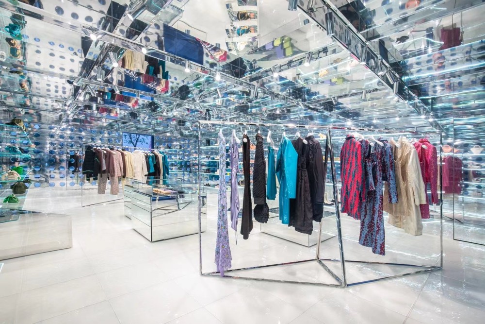 Bottega Veneta在成都推出限时隐市之店