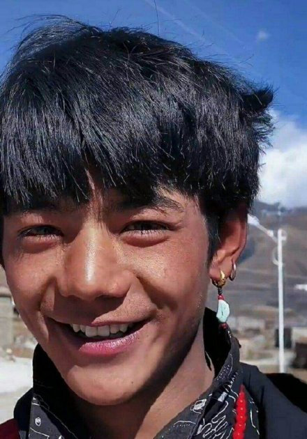 Total a network spring late battle array: Fourth true Wang Bing puts Cai Xu Kun on the ice to leave sing, CCTV Boys fit painted eggshell