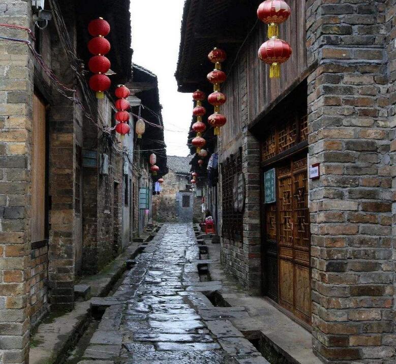 湖南夏季最值得去的5个景点，最美少数民族特色村寨，叹为观止