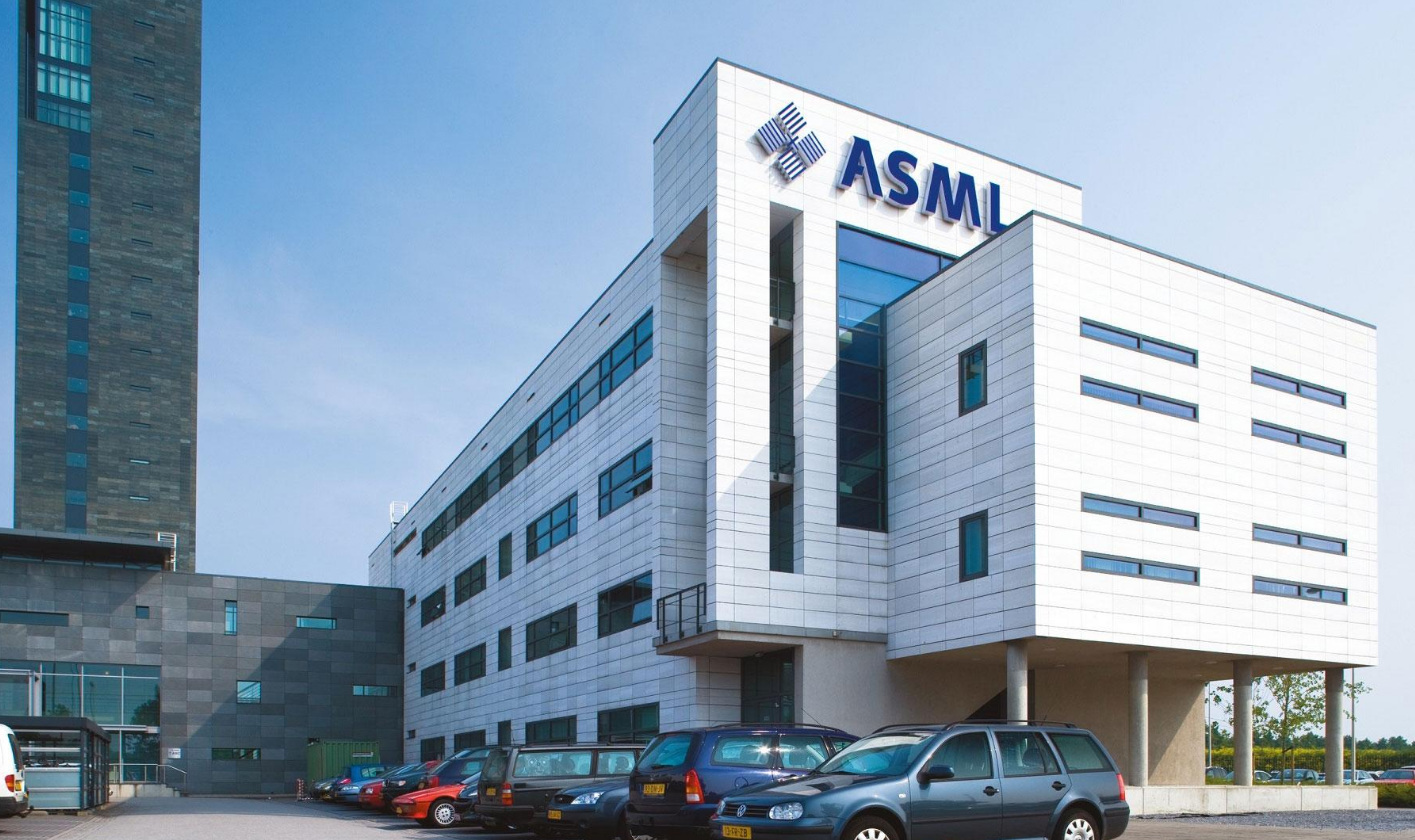 台积电的谎言被拆穿，ASML送上光刻机订单后，中芯公布新进展