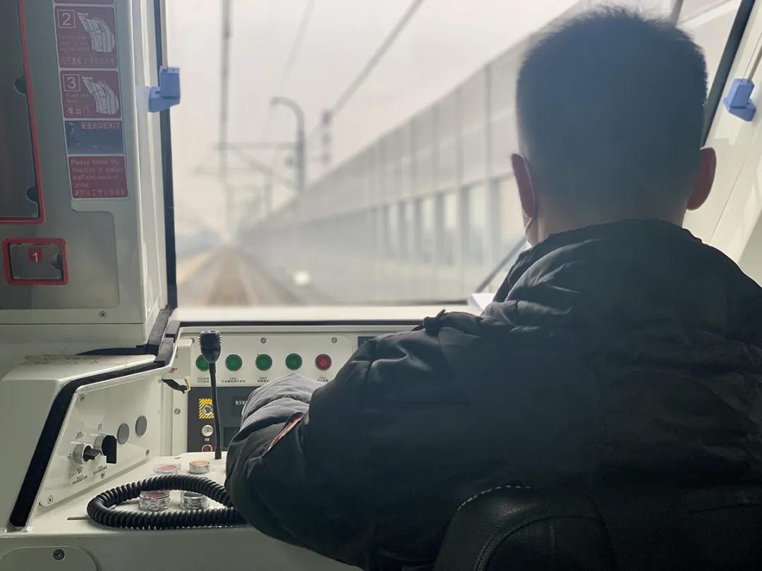 上海地铁10号线二期开通！探访国内首条全自动无人驾驶轨交线