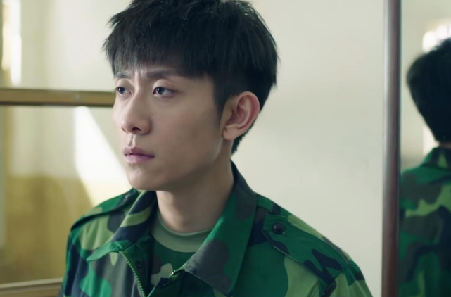 张一山发文“道歉”，只因当时眼睛模糊了，也