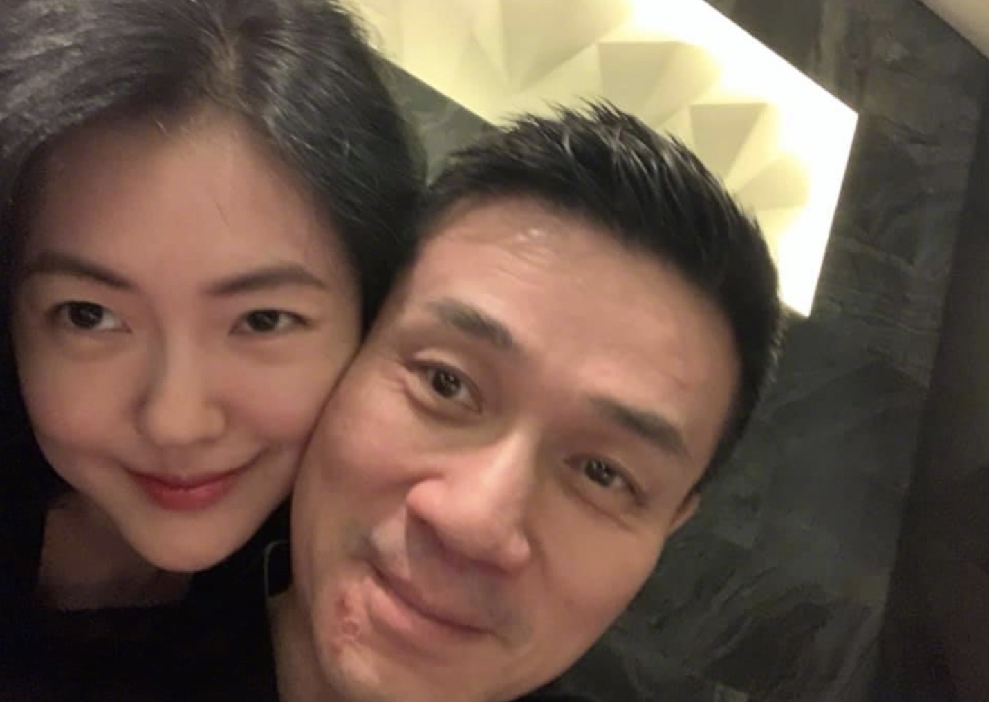 侯佩岑生日曬照，大s攜小s驚喜現身，剪齊劉海紮馬尾少女感十足