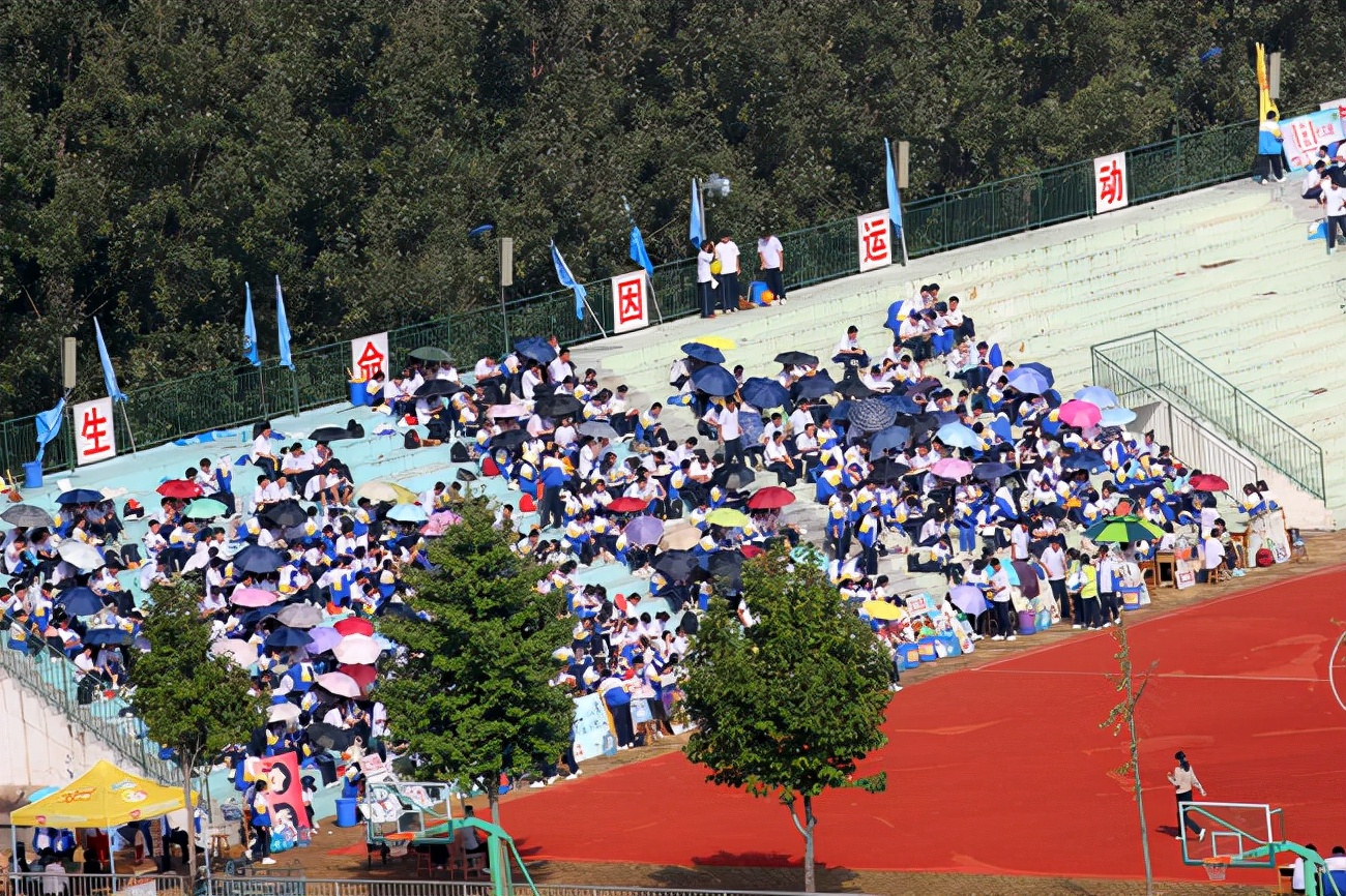 宁阳县复圣中学举行运动会