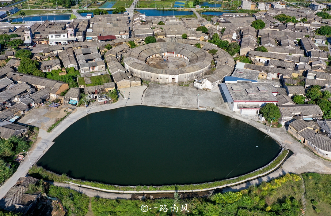 广东揭阳三个冷门景点，免费但游客不多，其中两处建筑像古代宫殿