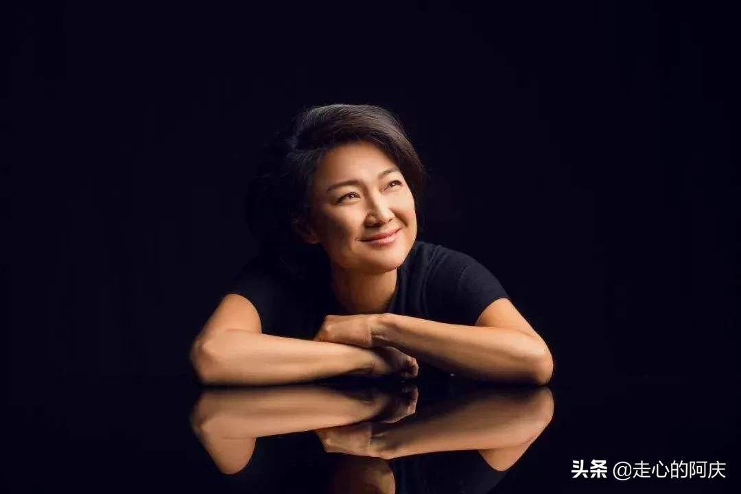 在国内捞金16亿,却捐哈佛6个亿的那个潘石屹,