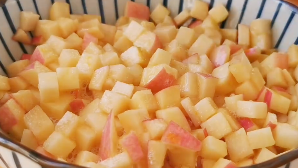 蘋果加2個雞蛋這樣做太香了，不油炸，一次做10個，出鍋就光盤