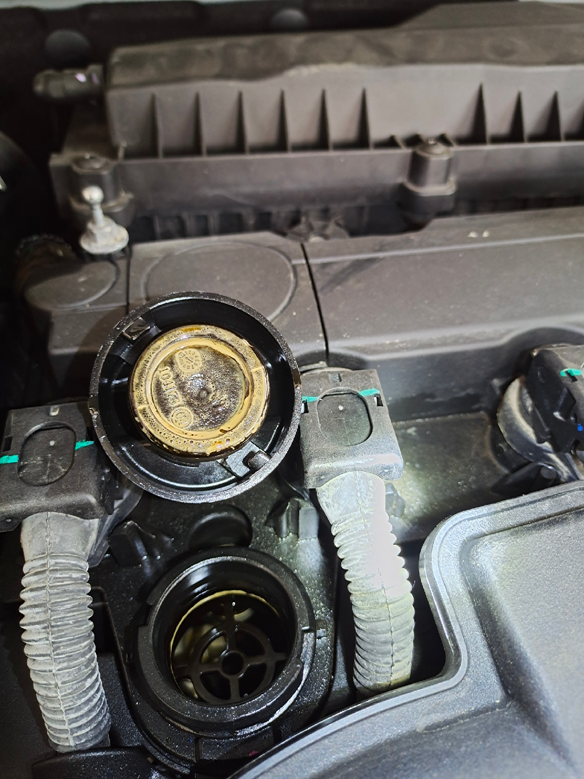 外觀原漆的精品二手車，沒想到會(huì)有這么嚴(yán)重的問題