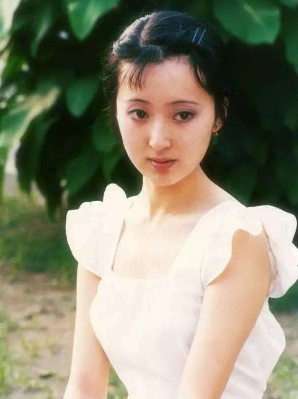 因《红楼梦》林黛玉走红，陈晓旭还曾是商界大佬，最终剃度出家？
