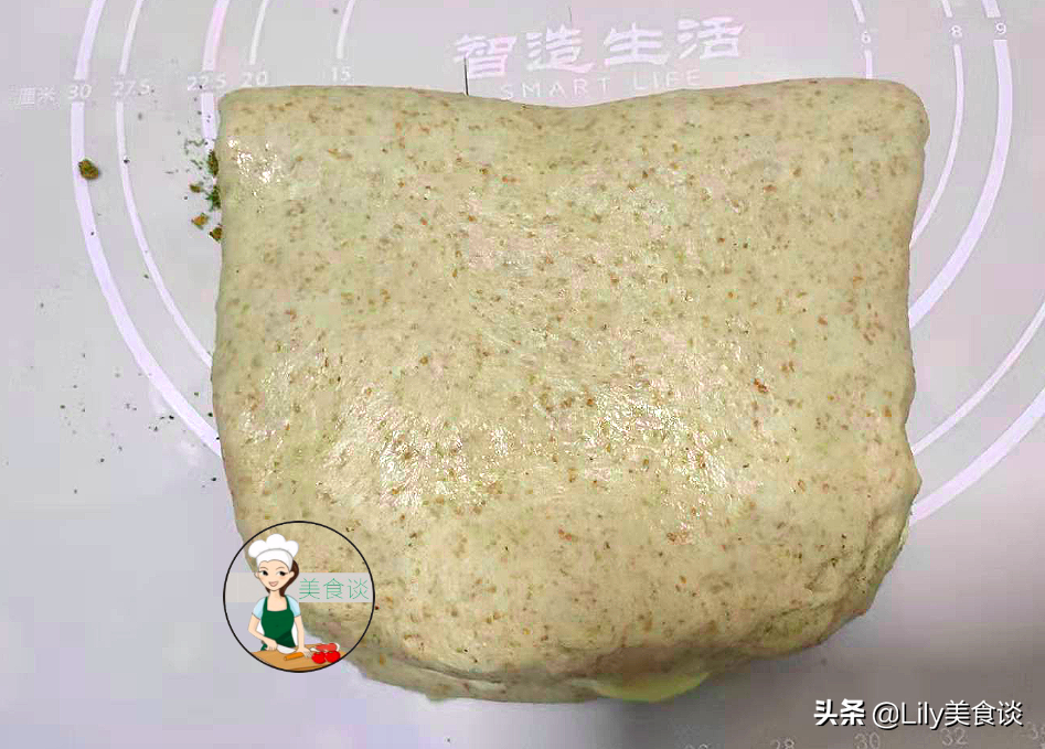 自從學會吐司的做法，我再也不去買麵包了，自己做配方簡單又好吃
