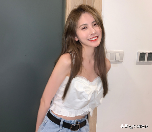 王思聪又上热搜绯闻女友甜仇发声自称恢复单身恋情未官宣就直接大结局