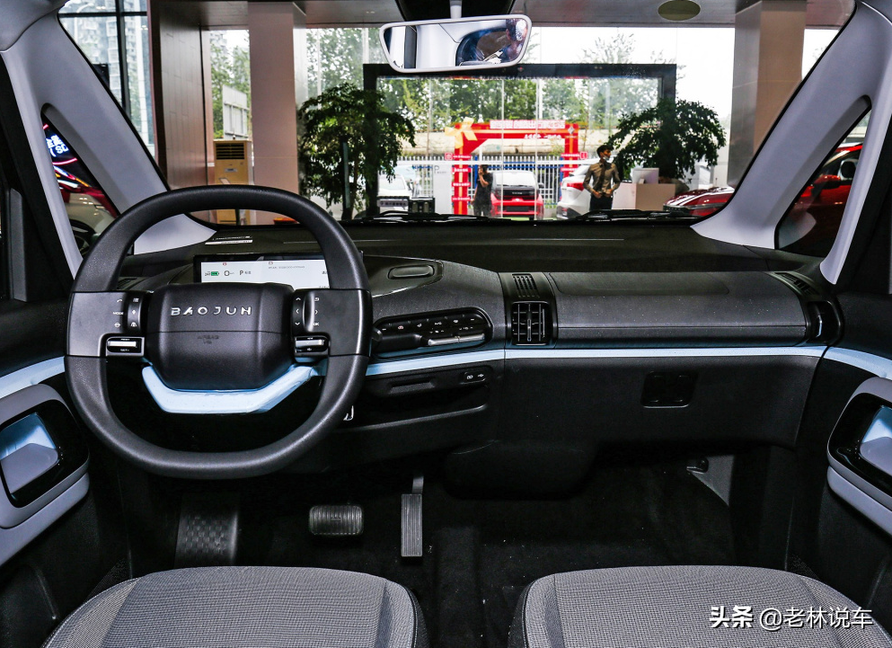 论安全可完爆沃尔沃，该智能小车不足3米长，能