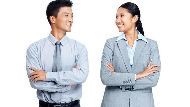 前任老总让我跳槽去他公司，给的薪酬待遇比原