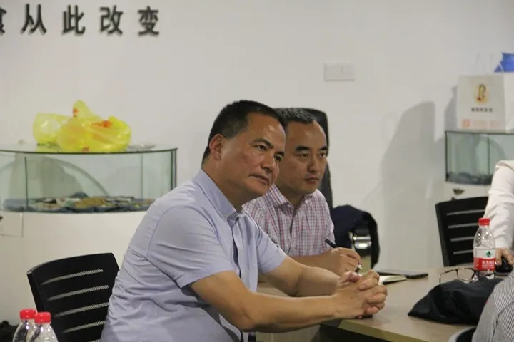 樂(lè)清市食品工業(yè)協(xié)會(huì)商學(xué)院開(kāi)班儀式在百川生物科技有限公司舉辦