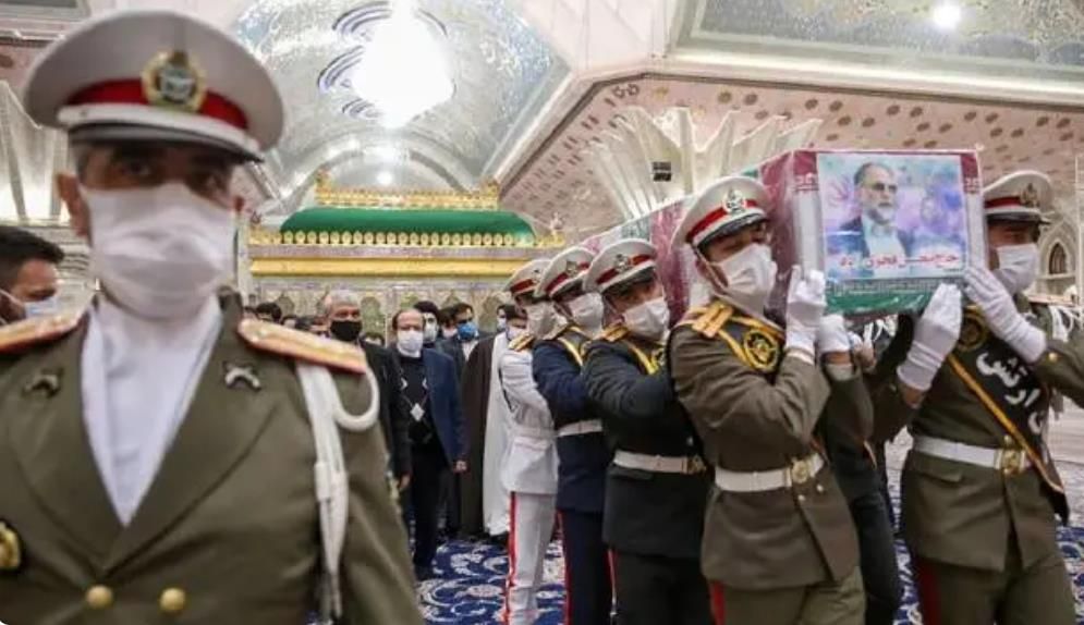 美國能未卜先知？ 伊朗核科學家被暗殺之前，美國航母掉頭回波斯灣