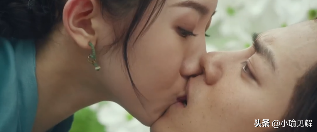 孟美岐荧屏初吻，肖战、李沁主演，演技“炸裂