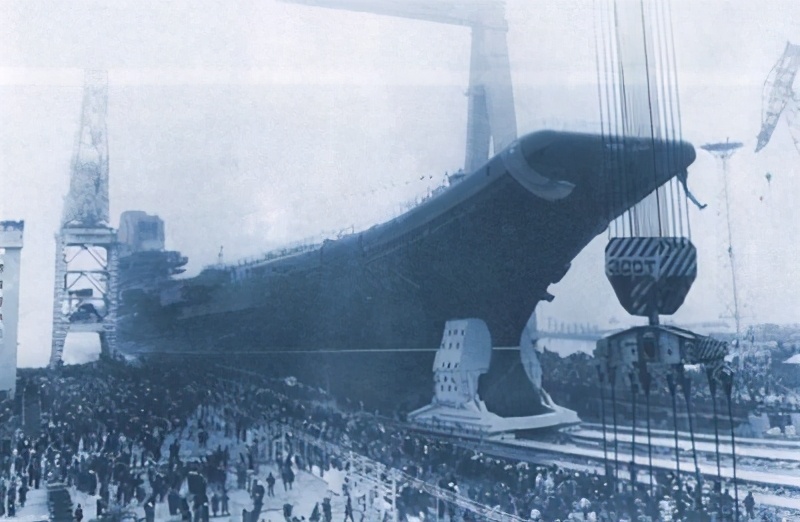 ������������ֻ��һ���������ӣ�������8000�๫���·;