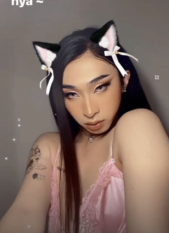 伊能静晒女儿米粒看展萌照，透露儿子目前没有参与综艺戏剧的打算