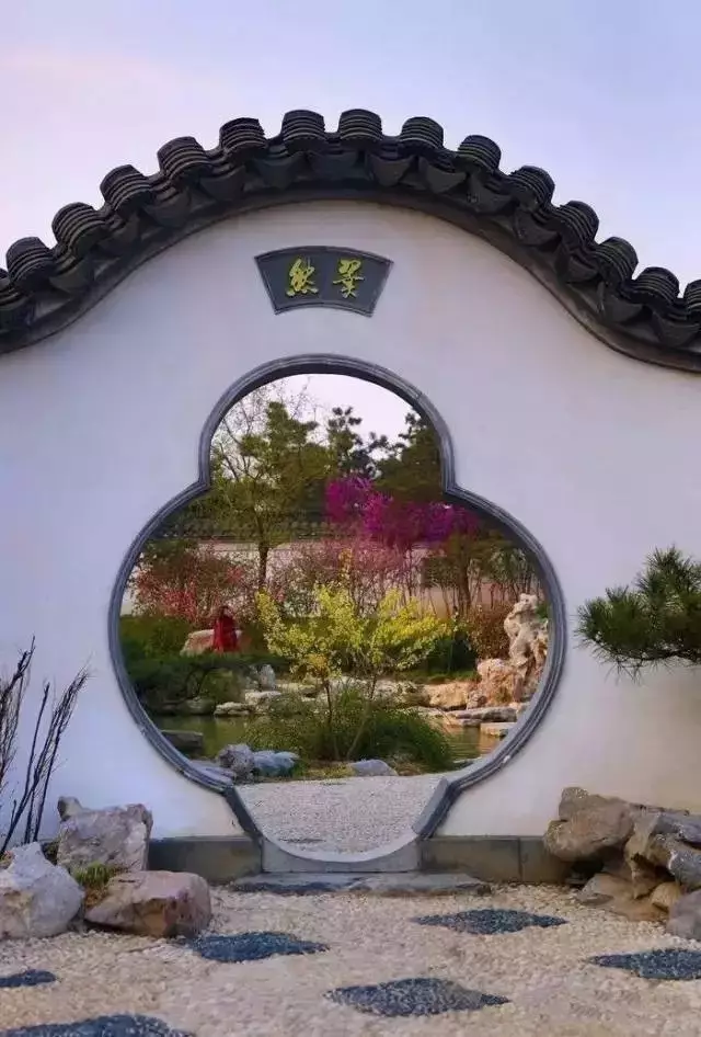 中國古建之美｜門、門墩、門環、門釘、斗拱、飛檐、屋頂、馬頭墻