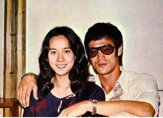 继李小龙死后，20年后他的儿子被“误杀”，为何死因都至今成谜？