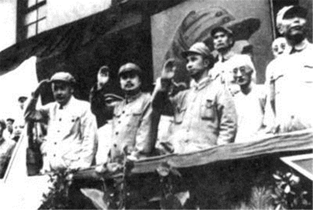 1949年，回家被战士挡在门口，生气的宋庆龄直冲三野司令部