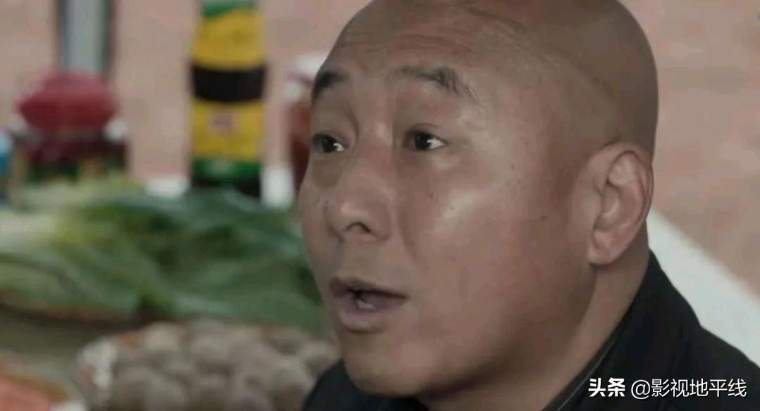 《扫黑风暴》里“不务正业”的两位配角，演技