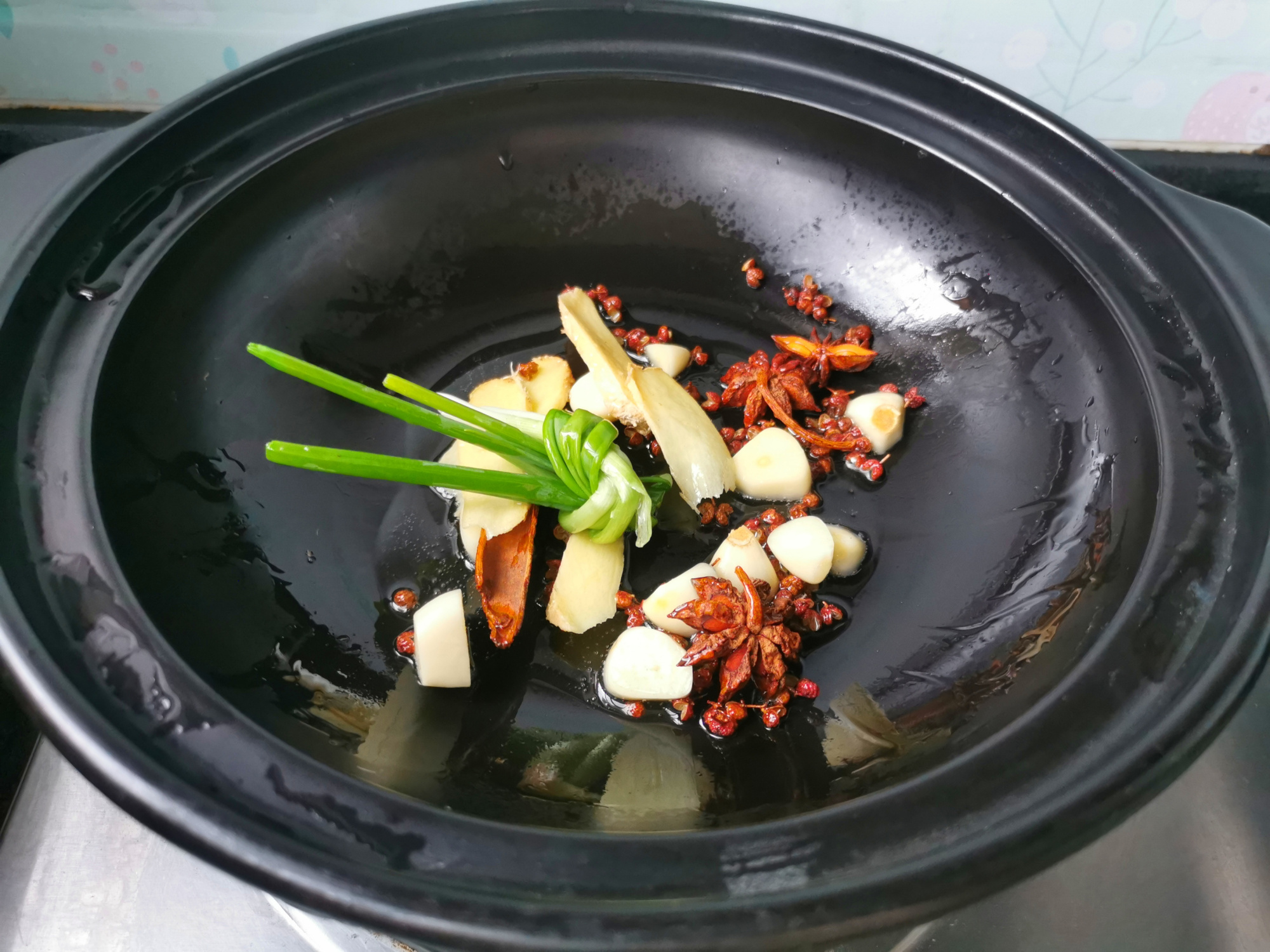 入秋后，吃牛肉羊肉不如吃鸭肉，高蛋白易消化，滋补润燥不上火