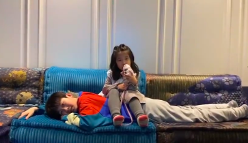 張亮二胎女兒長大了！ 5歲盡顯超模範，和天天合體拍雜誌氣場十足