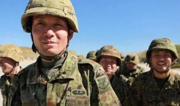 为什么在日本自卫队中有众多华裔士兵？真实的