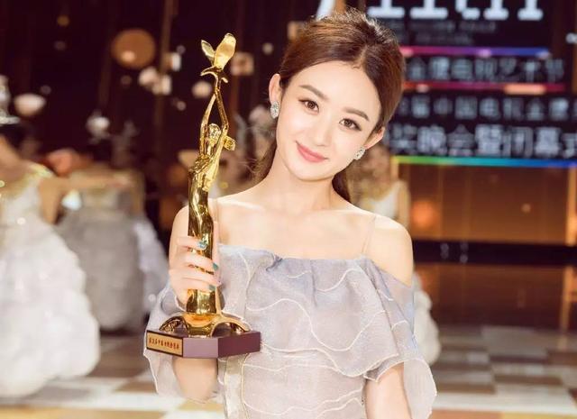 《有翡》开播，赵丽颖被吐槽显老：她才33岁，怎